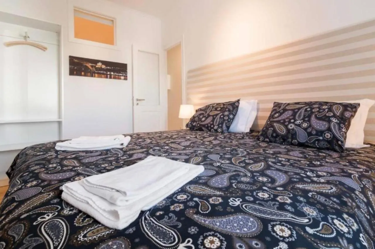 Graca With Terrace In Lisbon Apartment